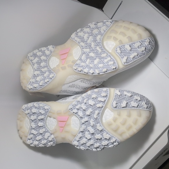 Womens Adidas Boost Golf Shoe Size 9.5 White with Light Pink and Gray Details - Picture 3 of 5